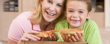 Pizza e bibita da asporto per 2 persone (domicilio +2,00)